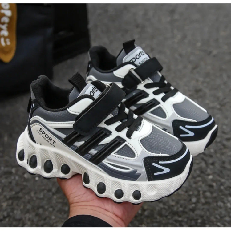 کفش کتونی رانینگ بچه گانه ادیداس ZX